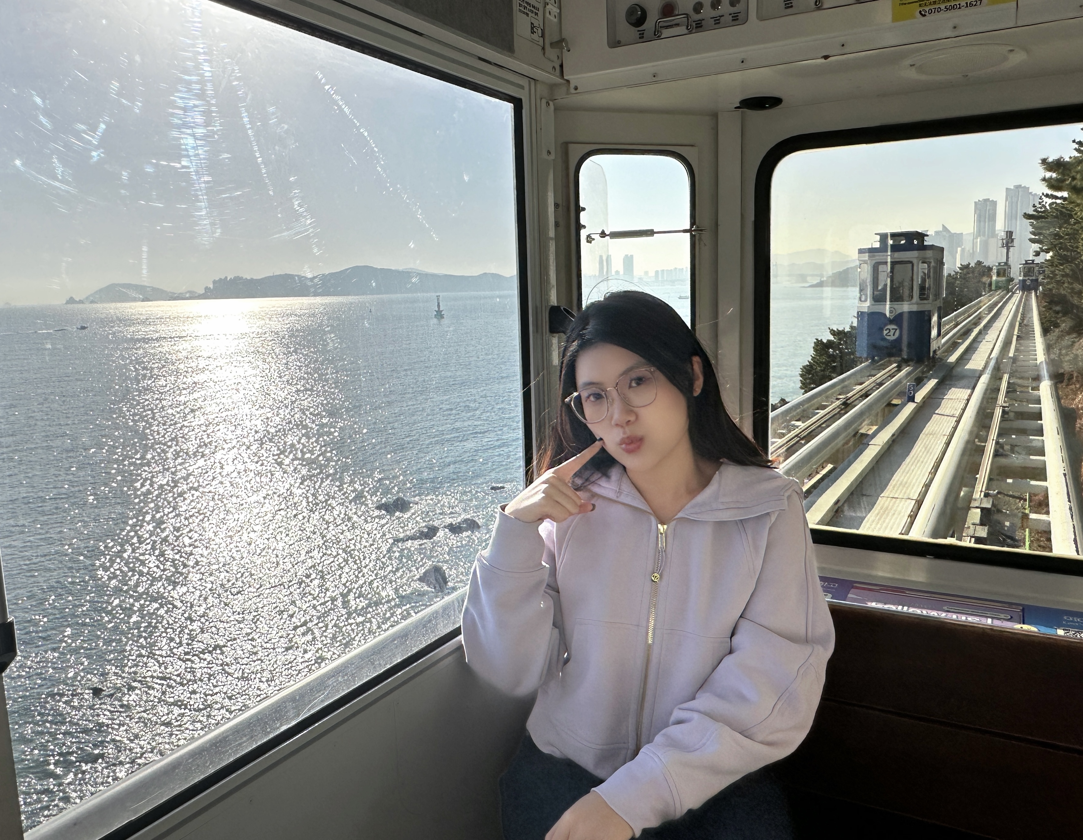 海边列车与沿线风景